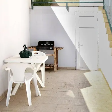 Via Sol Mit Swimmingpool Apartman Mimice